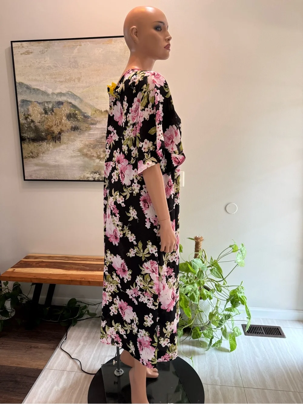 Black white Floral 1X  Swim Coverup with Pink Blooms  This doubles as a duster